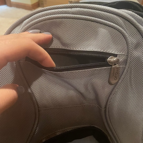 WI Badgers 19 In Laptop Backpack - Picture 3 of 9